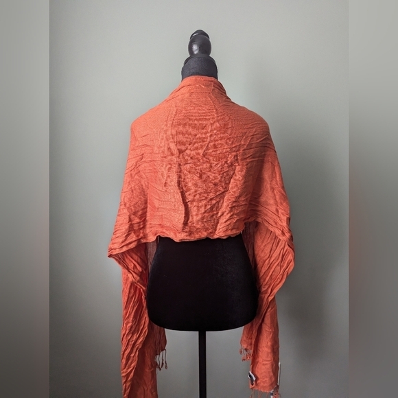 Lightweight Rust Scarf Soft Material With Tassels - Picture 3 of 8